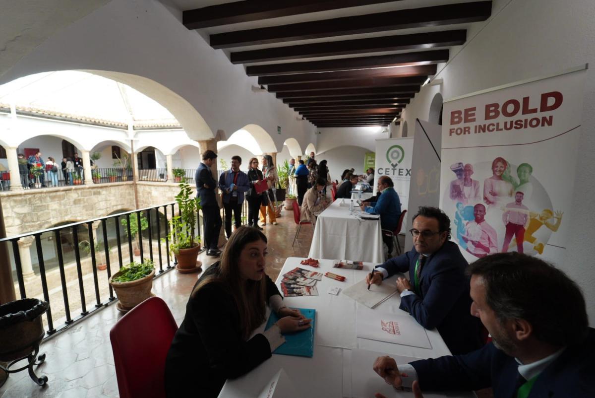 Cultivando Empleo Extremadura reúne a 75 personas desempleadas y emprendedoras con empresas para encontrar una salida laboral