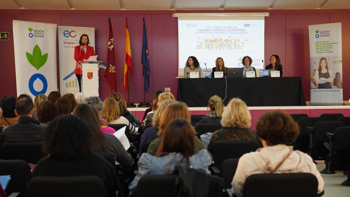 La cooperación europea y regional a largo plazo como eje principial para la inserción laboral en Región de Murcia