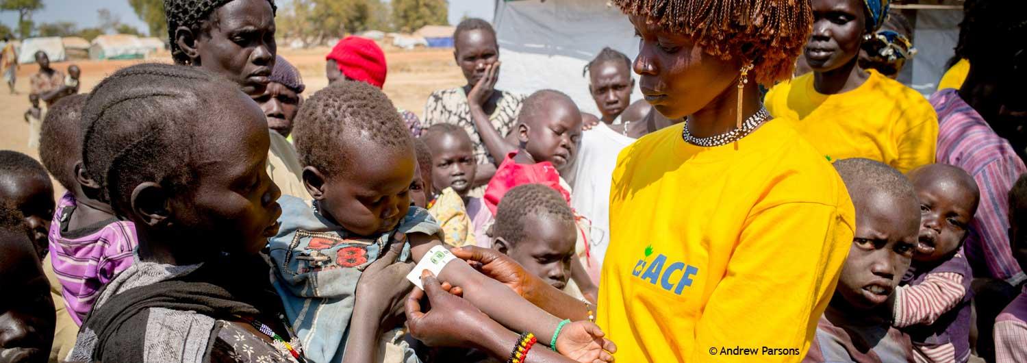 Humanitarios, más necesarios (y amenazados) que nunca