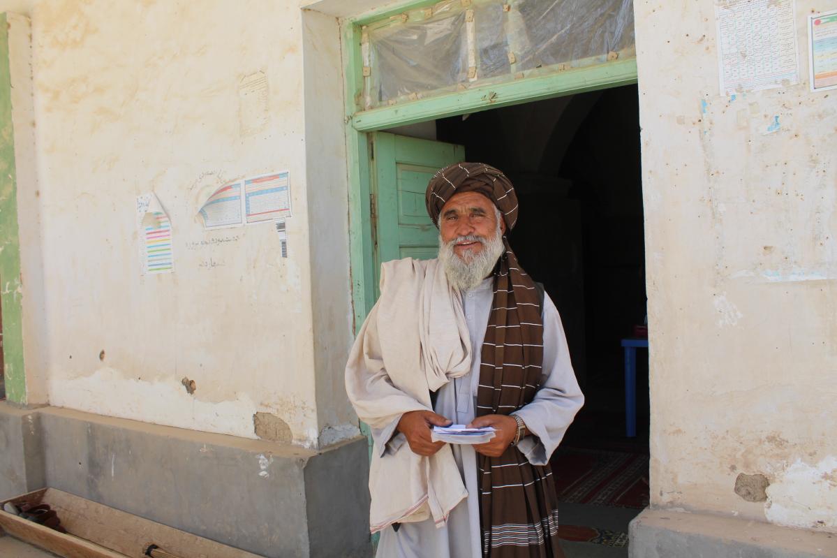 un hombre afgano en Helmand