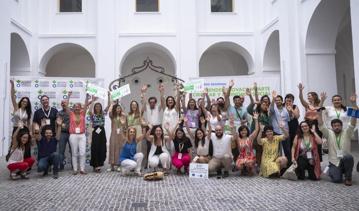 Participantes en el concurso de emprendimiento "Emprende, Innova, Comparte" de Acción contra el Hambre