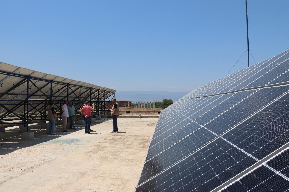 Parque energía solar placas solares de Acción contra el Hambre en Siria - Delegación AECID