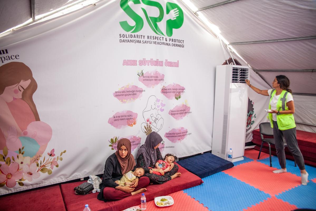 Mother Baby Friendly Spaces - Mujeres con sus hijos - Turquía - Acción contra el Hambre