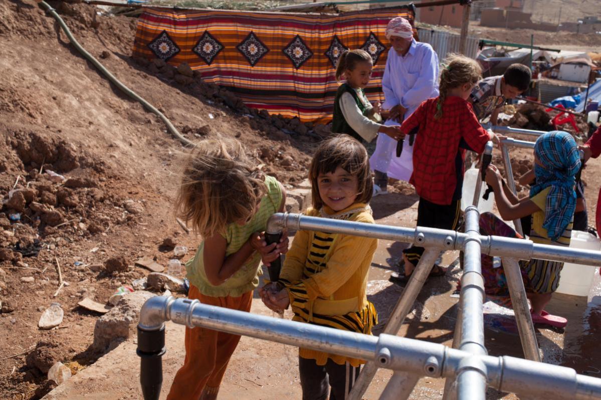 muchas personas carecen acceso agua potable