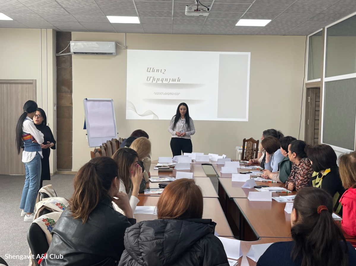Already 138 people have joined these A&I Clubs and over a period of 4 months they will be supported by trained coaches to improve their employability and soft skills trainings and will also be offered specialised trainings and consultations to support them in their job search or in their return to education or in starting up a new business.