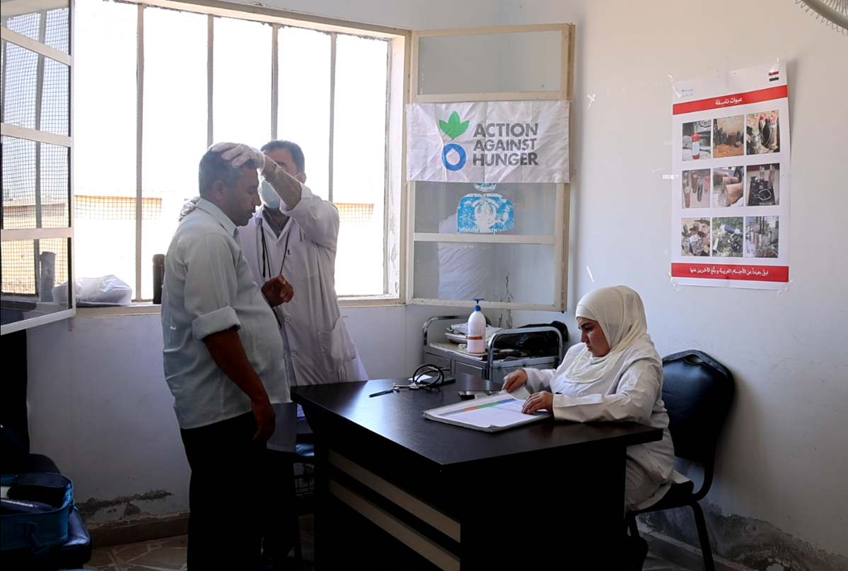 Abduljawad is being examined by the internist.