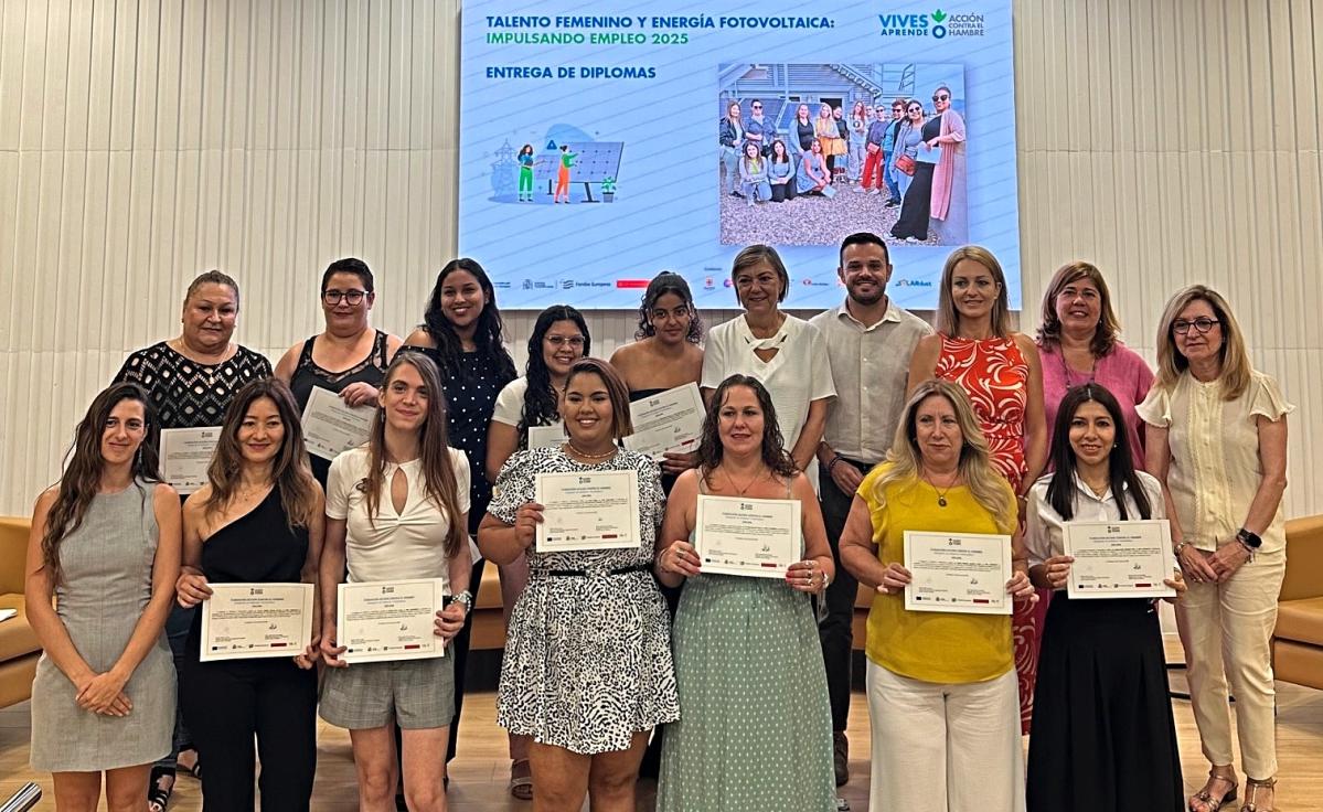 Pesonas asistentes evento Almeria Escuelas Empleo-AccioncontraelHambre-TalentoFemenino