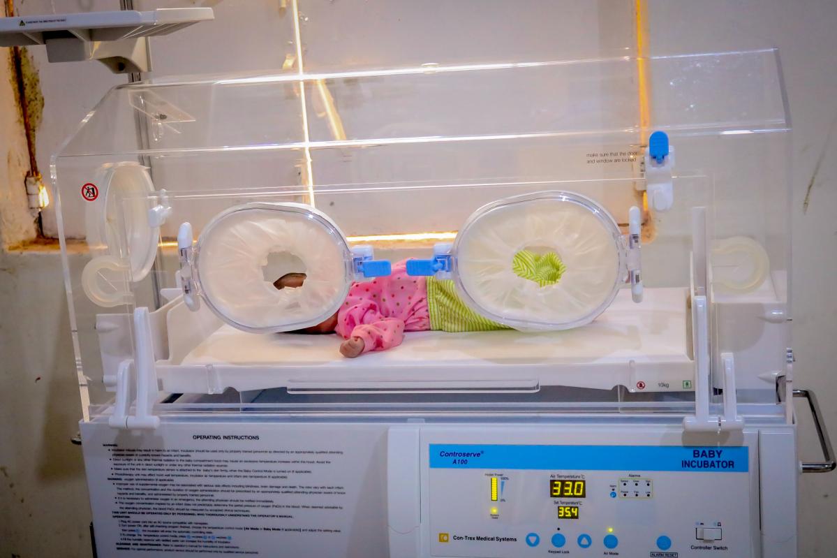 Baby incubator