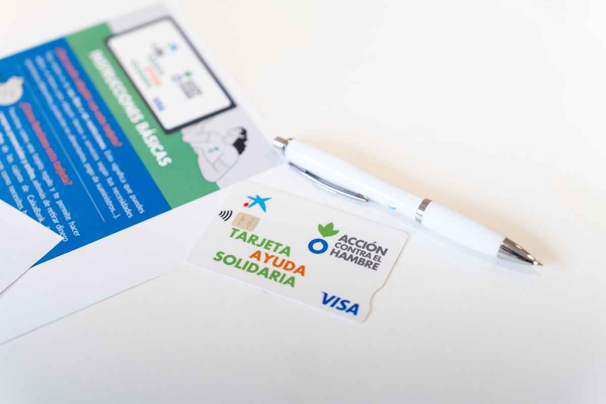 Fase3-RecuperaciónDANA-Valencia-Aniversario-AccioncontraHambre-RepartoTarjetasAyudaSolidaria