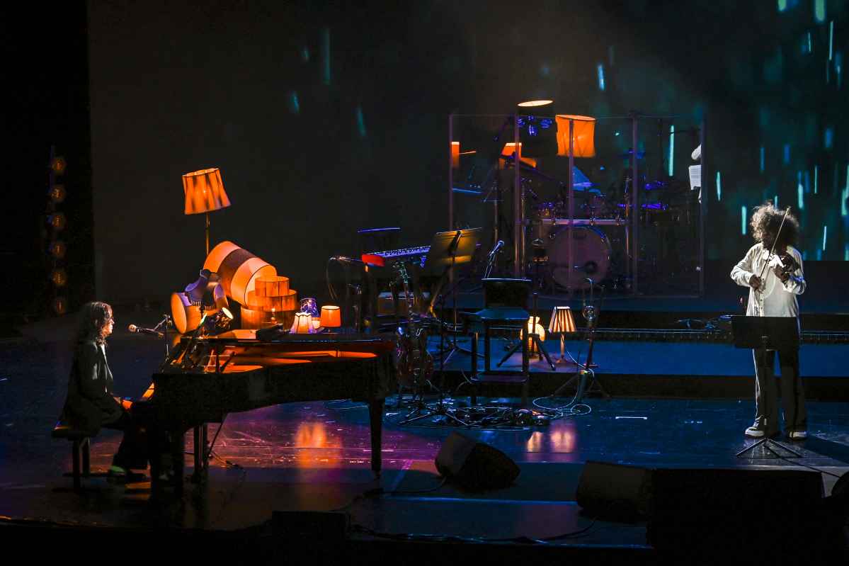 Lucha de Gigantes 2026 Ara Malikian junto a Alice Wonder 