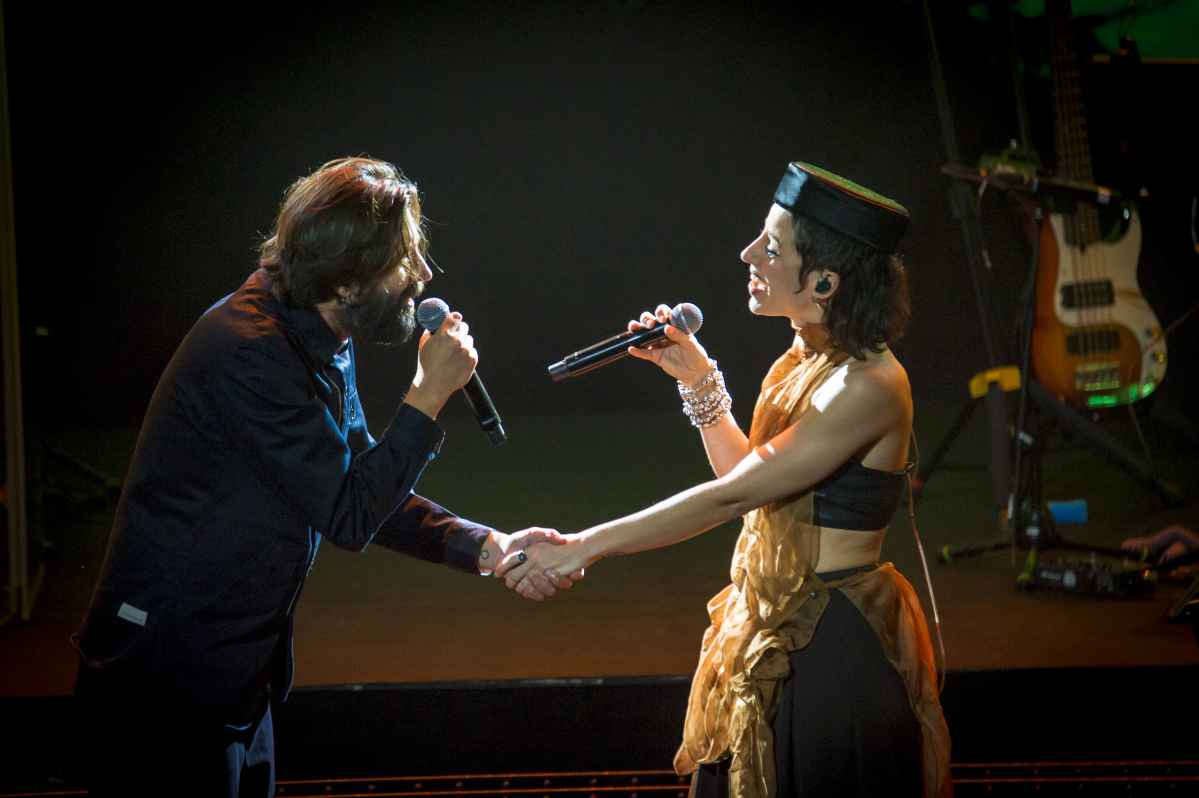 Lucha de Gigantes 2026 Salvador Sobral junto a Alice Birds