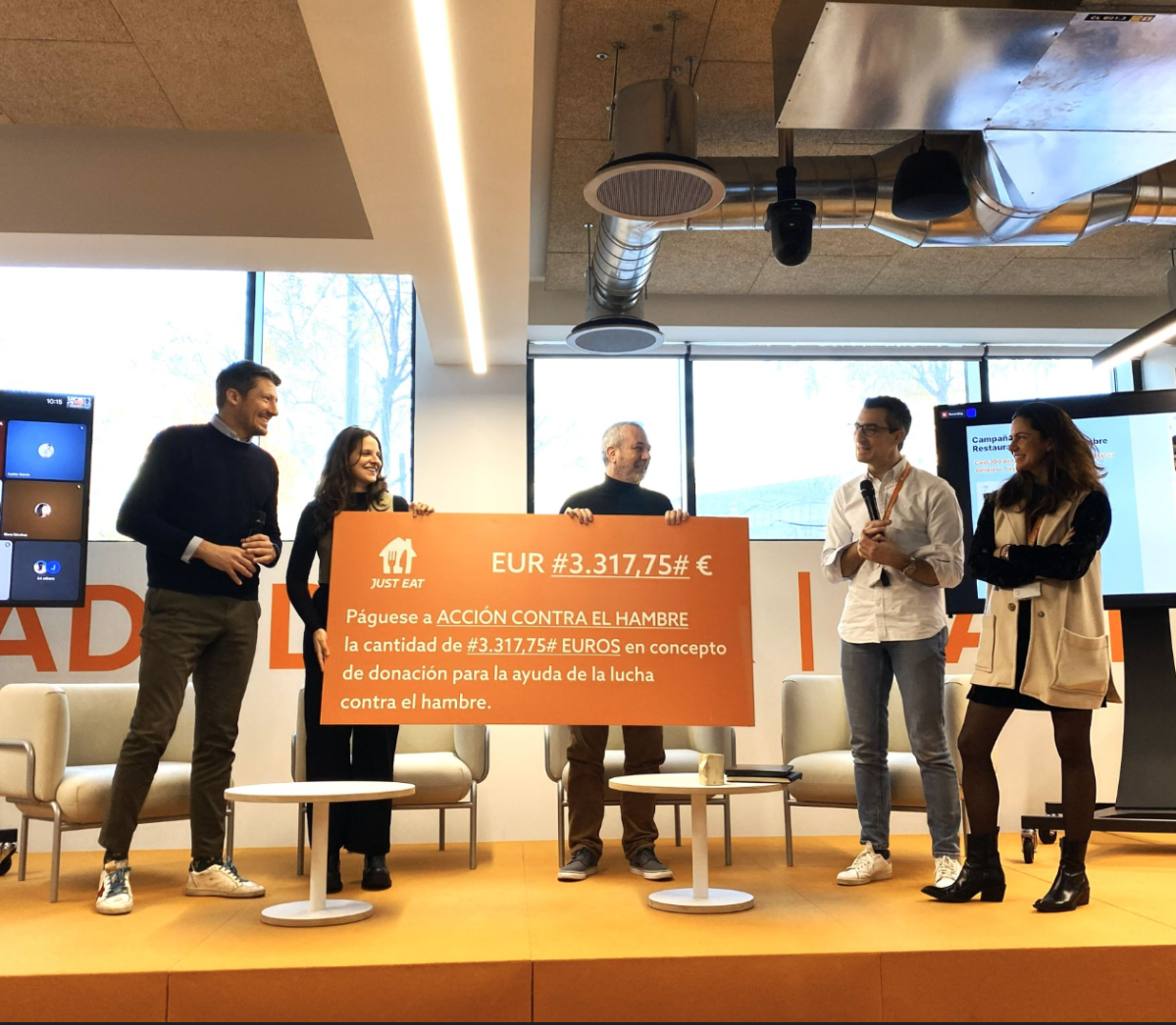 Just Eat España entrega cheque Restaurantes contra el Hambre 2025