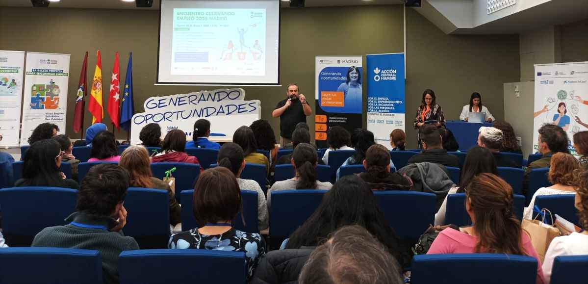 Asistentes-CultivandoEmpleo-Madrid-España2026-Feria Empleo-Ponencia-Auditorio-AccioncontraHambre