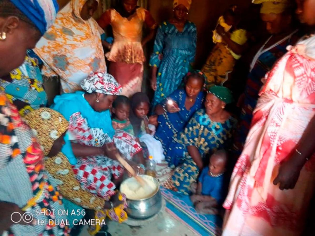 Success story : Au Mali, une communauté participe à des séances de démonstration sur la nutrition et à la promotion des produits alimentaires locaux