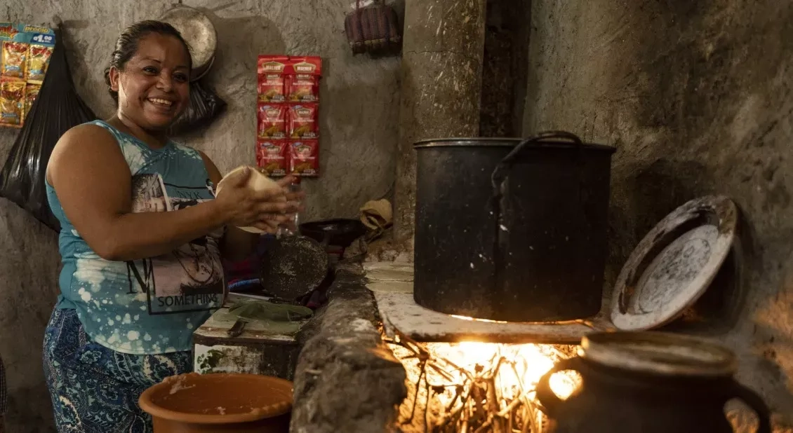 En Guatemala, Acción contra el Hambre trabaja junto a las mujeres locales para promover la salud y la nutrición. El año pasado, nuestros equipos ayudaron a casi 228.000 personas en la región.